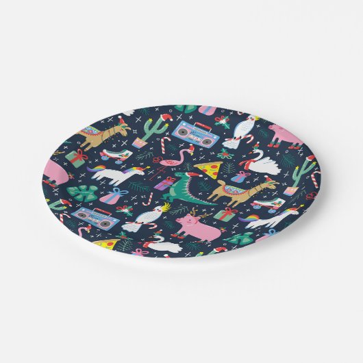 Quirky Holiday Animations and Icons Muster Pappteller (Schrägansicht)