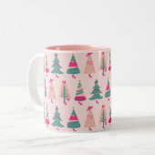 Quirky Pink Girly Feminine Weihnachtsbaumen Zweifarbige Tasse (Vorderseite Links)