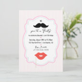 Quirky Pink Retro Mustache Party Einladung (Stehend Vorderseite)