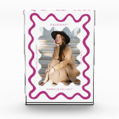 Quirky Pink Wavy Line Graduate Keepake Fotoblock (Vorderseite)