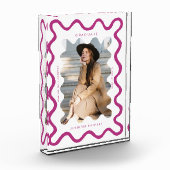 Quirky Pink Wavy Line Graduate Keepake Fotoblock (Links)
