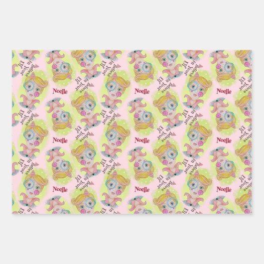 Quirky Retro Christmas Elf Rosa grüner Name Geschenkpapier Set (Vorderseite)