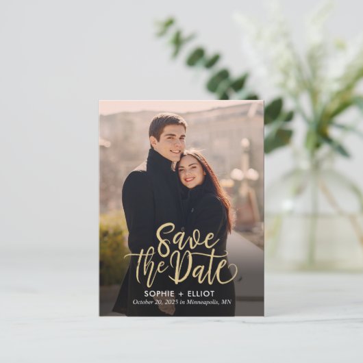 Quirky Script EDITABLE FARBE Save the Date Postkarte (Stehend Vorderseite)