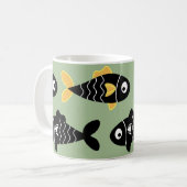 Quirky Seamless Black Fish Pattern mit Gelb Kaffeetasse (Vorderseite Links)