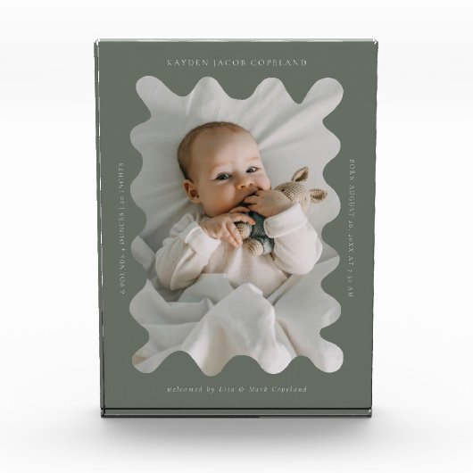 Quirky Wavy Frame Newborn Keepake Green Fotoblock (Vorderseite)