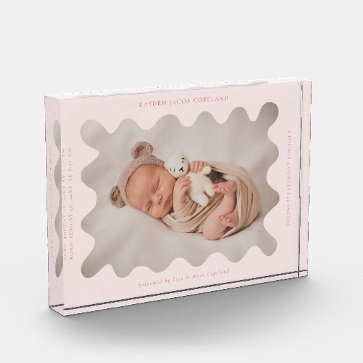 Quirky Wavy Pink Frame Newborn Keepake Fotoblock (Links)