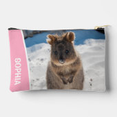 Quokka Cute Animal on the Beach Australia Pink Zubehörtasche (Rückseite)
