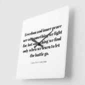 Quotes about inner peace quadratische wanduhr (Winkel)