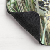 R4 Stier Schlange im Gras Mousepad (Ecke)