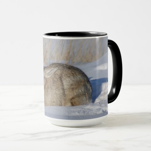 R5 Cottontail Kaninchen im Schnee Tasse (VorderseiteRechts)