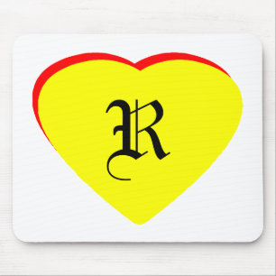 "R" Herz-Gelb-Hochzeit Einladung das MUSEUM Mousepad