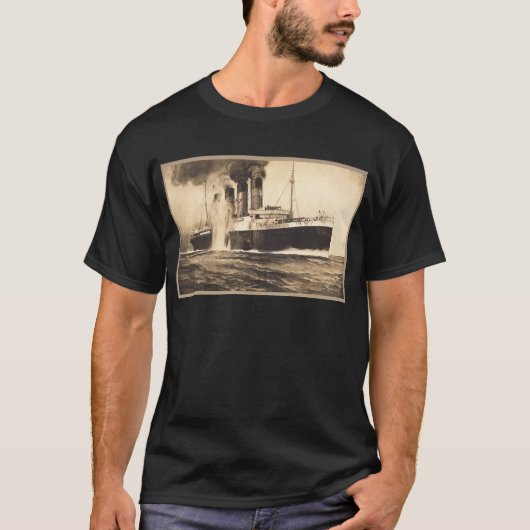 R.M.S. Lusitania geschlagen durch Torpedos weg von T-Shirt (Vorderseite)