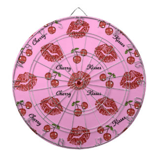 RAB Rockabilly Cherry Kisses auf Pink Dartscheibe