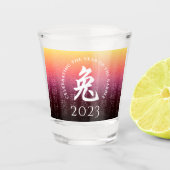 Rabbit 兔 Red Gold Chinesisches Zodiac Lunar Symbol Schnapsglas (Vorderseite)
