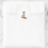 Rabbit as Skier with Ski Runder Aufkleber (Tasche)