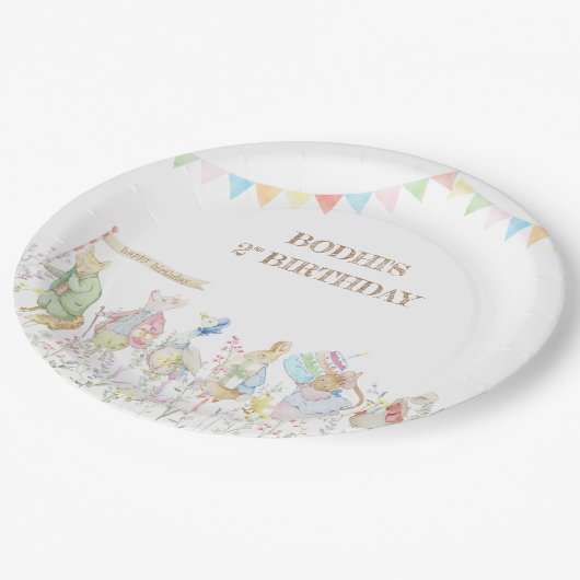 Rabbit Birthday Parade Pappteller (Schrägansicht)