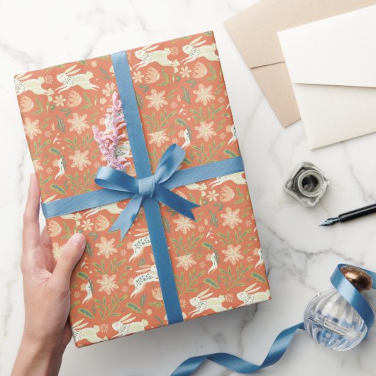 Rabbit Florals Throw Pillow Geschenkpapier (Schenken)