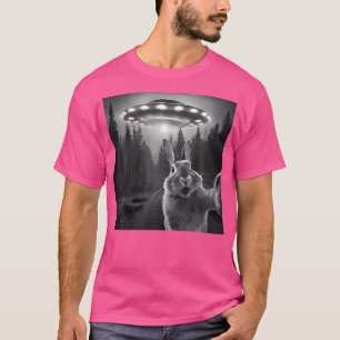 Rabbit Selfie mit Ufo - Funny Bunny Graphic Alien T-Shirt