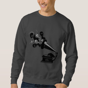 Rabe, der das Sweatshirt der Victrola-Männer