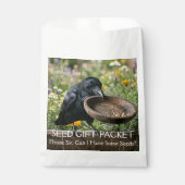 Rabe, der um Sämereien bittet, Gartenpackung Geschenktütchen (Vorderseite)