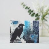 Rabe Mixed Media Collage Postkarte (Stehend Vorderseite)