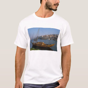 Rabelo-Boote, Porto, Portugal T-Shirt