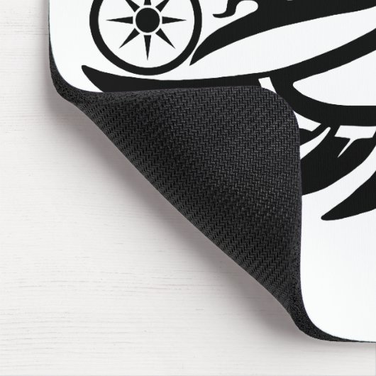 Raben-Ureinwohner-Entwurf Mousepad (Ecke)