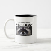 Raccon Java für den Covid 19 Zweifarbige Tasse (Links)