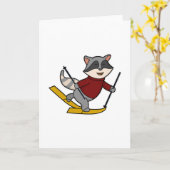 Raccoon als Skifahrer mit Skiern und Skistöcken Karte (Gelbe Blume)