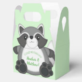 Raccoon Baby Dusche Grün Geschenkschachtel (Geöffnet)