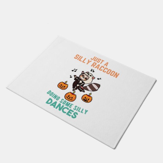 Raccoon Dancing Halloween Pumpkin Party Fußmatte (Schrägansicht)