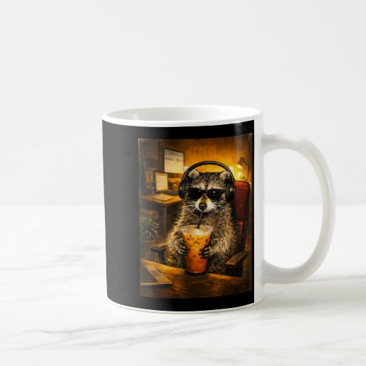 Raccoon drinking iced coffee funny caffeine lover kaffeetasse (Rechts)