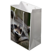 Raccoon Mittlere Geschenktüte (Vorderseite Schrägansicht)