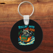 Raccoon Rollin Into 2026 Dumpster Fire New Year Me Schlüsselanhänger (Vorderseite)