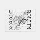 Raccoon Rolling Into 2026 Happy New Year 2026 Fleecedecke (Vorderseite (Horizontal))