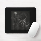 Raccoon Selfie With Skeleton Funny Raccoon Hallowe Mousepad (Mit Mouse)