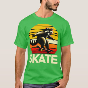 Raccoon Skateboarder Retro Vintag Skateboard 2 T-Shirt