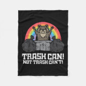 Raccoon Trash Can Not Cant Funny Street Cat Men Wo Fleecedecke (Vorderseite)