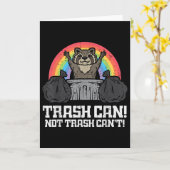 Raccoon Trash Can Not Cant Funny Street Cat Men Wo Karte (Gelbe Blume)
