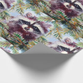 Raccoon und Pine Tree Weihnachtswrapping Papier Geschenkpapier (Ecke)
