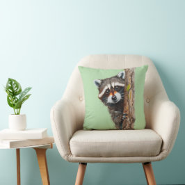 Raccoon Verstecken auf Baumwurzelkeule Kissen