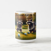 Raccoons Golf spielen Kaffeetasse (Mittel)
