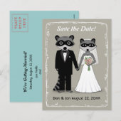 Raccoons Wedding Save the Date (Warm Gray) Ankündigungspostkarte (Vorne/Hinten)
