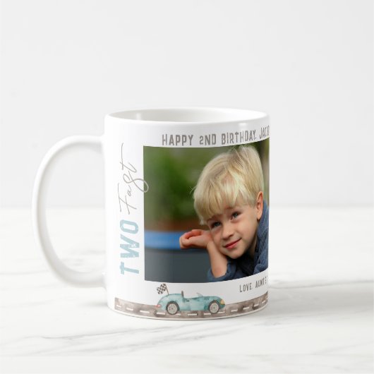 Race Car "TWO Fast" Geburtstagsgeschenk Tasse (Links)