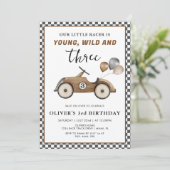 Racing Car Young Wild & Three Boys Geburtstag Einladung (Stehend Vorderseite)