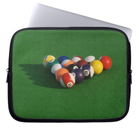 Rackte Pool Balls Laptop-Segel Laptopschutzhülle (Vorderseite)