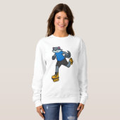 Racoon als Skater mit Inline-Skaten Sweatshirt (Vorne ganz)
