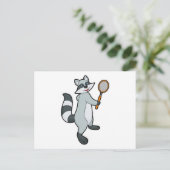 Racoon als Tennisspieler mit Tennisschläger Postkarte (Stehend Vorderseite)
