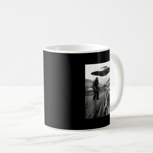 Racoon Bigfoot Selfie Ufo Funny Racoon Alien Bigfo Kaffeetasse (VorderseiteRechts)