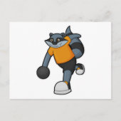 Racoon im Bowling mit Bowlingball Postkarte (Vorderseite)